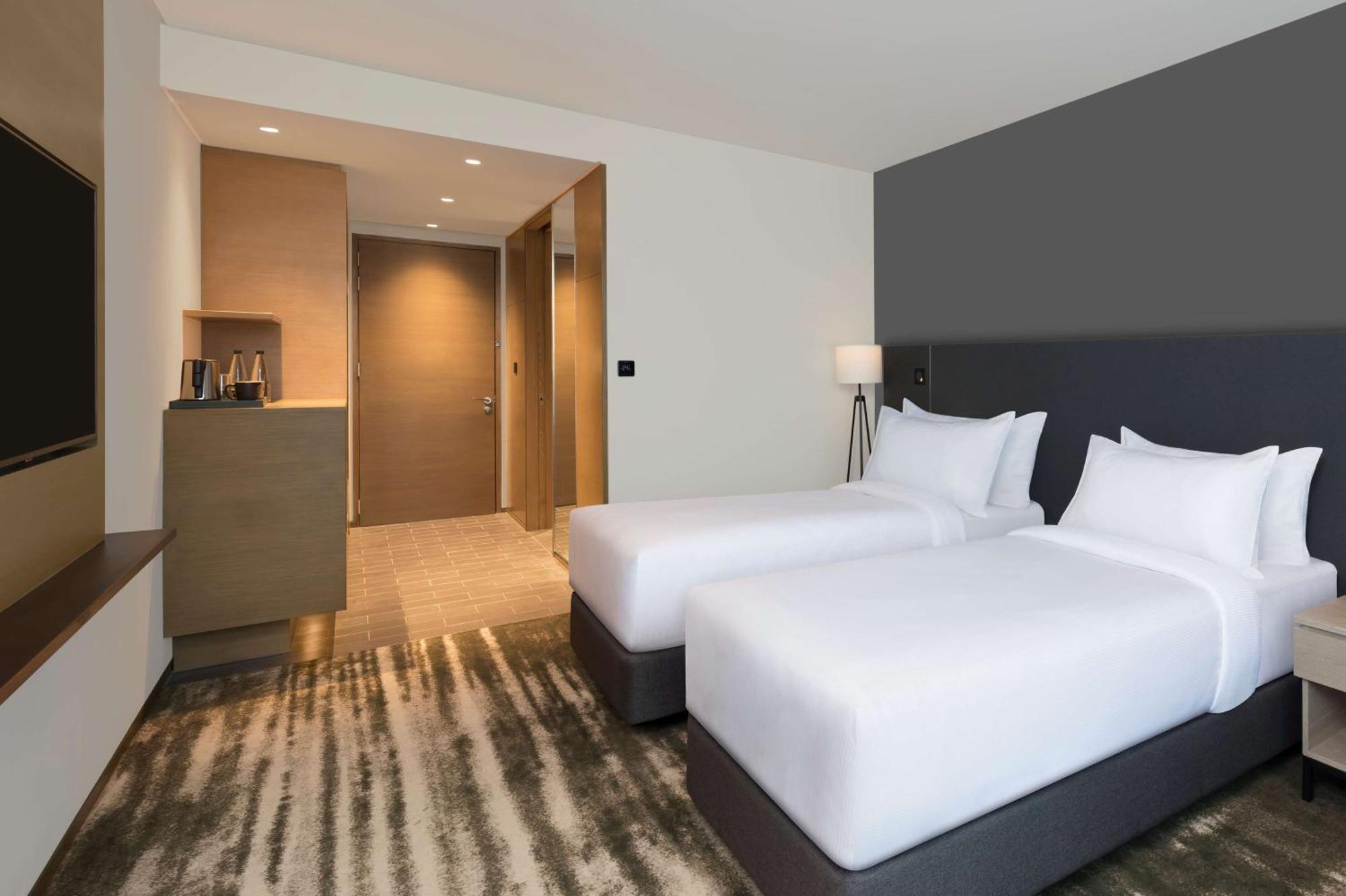 Hilton Garden Inn Bengaluru Embassy Manyata Business Park ภายนอก รูปภาพ