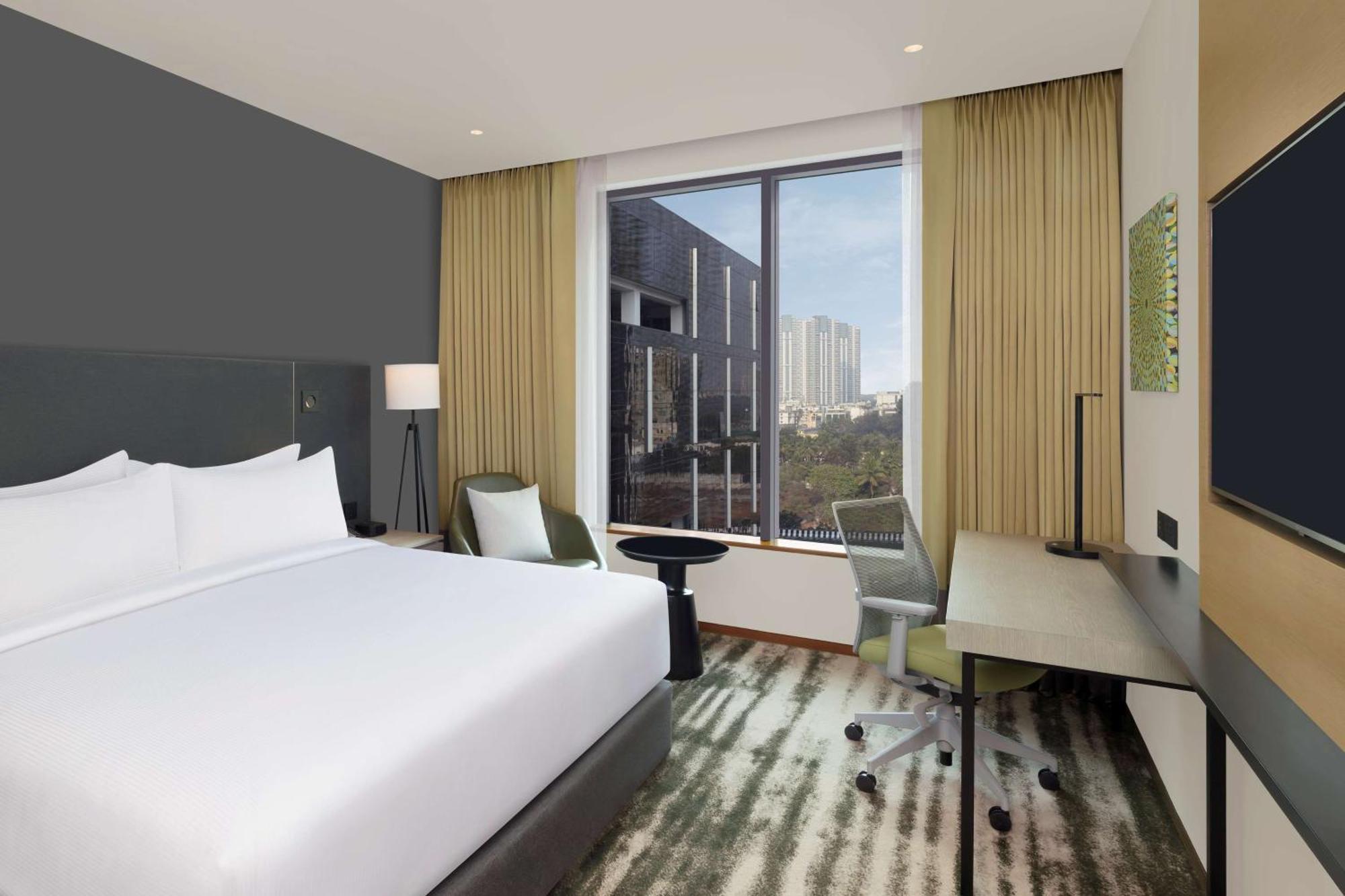 Hilton Garden Inn Bengaluru Embassy Manyata Business Park ภายนอก รูปภาพ