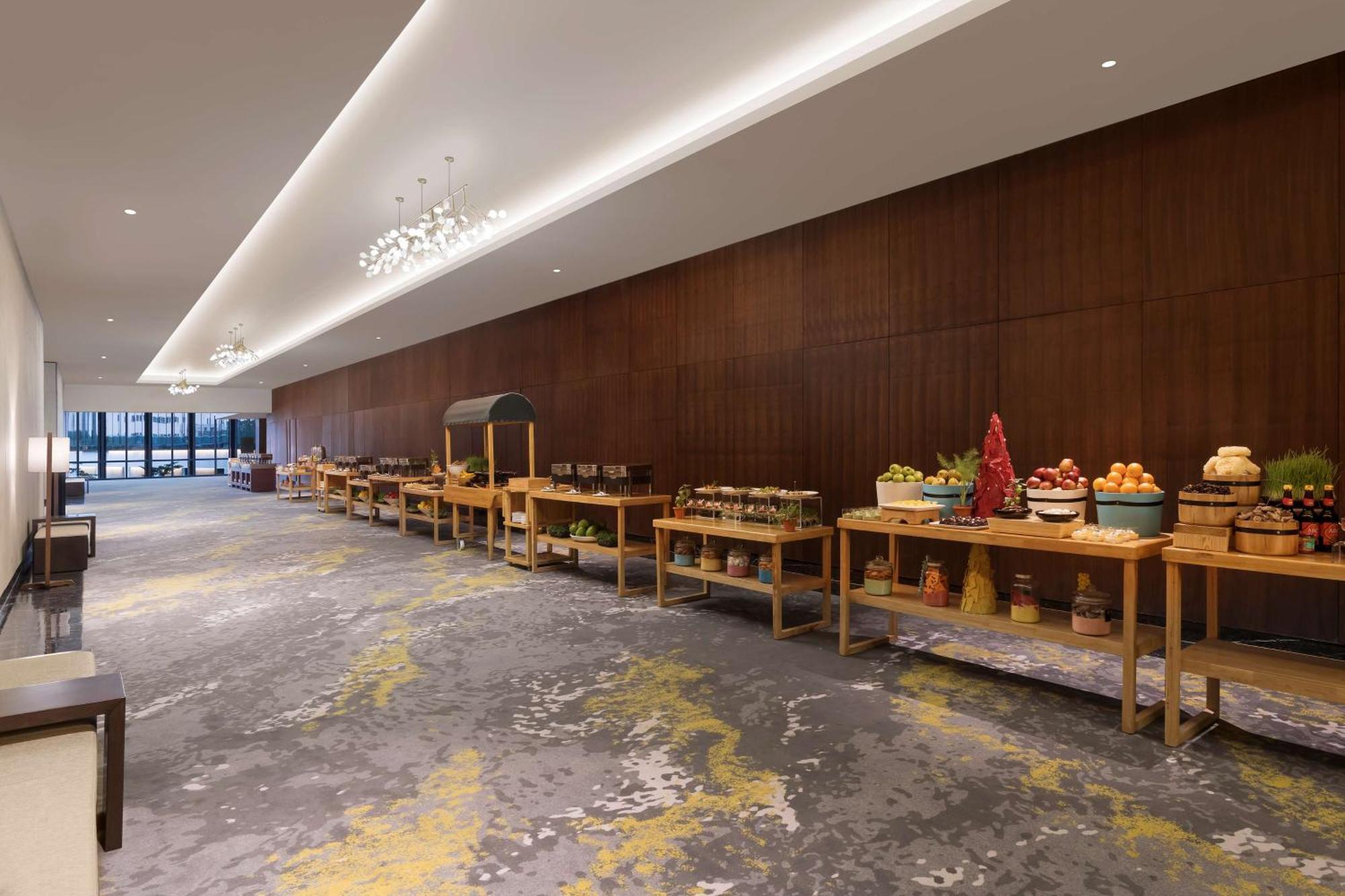 Hilton Garden Inn Bengaluru Embassy Manyata Business Park ภายนอก รูปภาพ