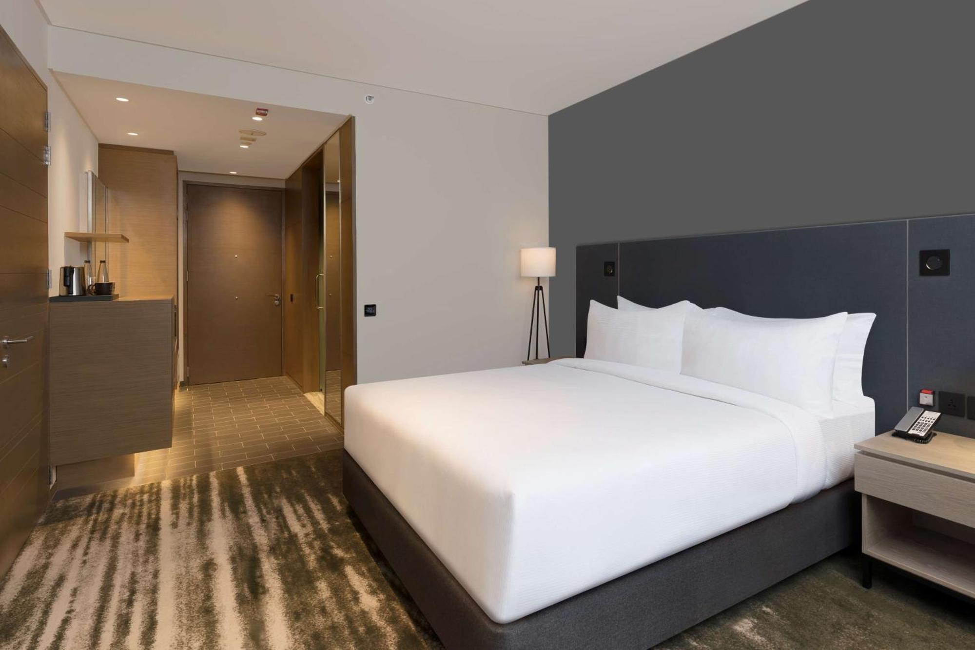 Hilton Garden Inn Bengaluru Embassy Manyata Business Park ภายนอก รูปภาพ