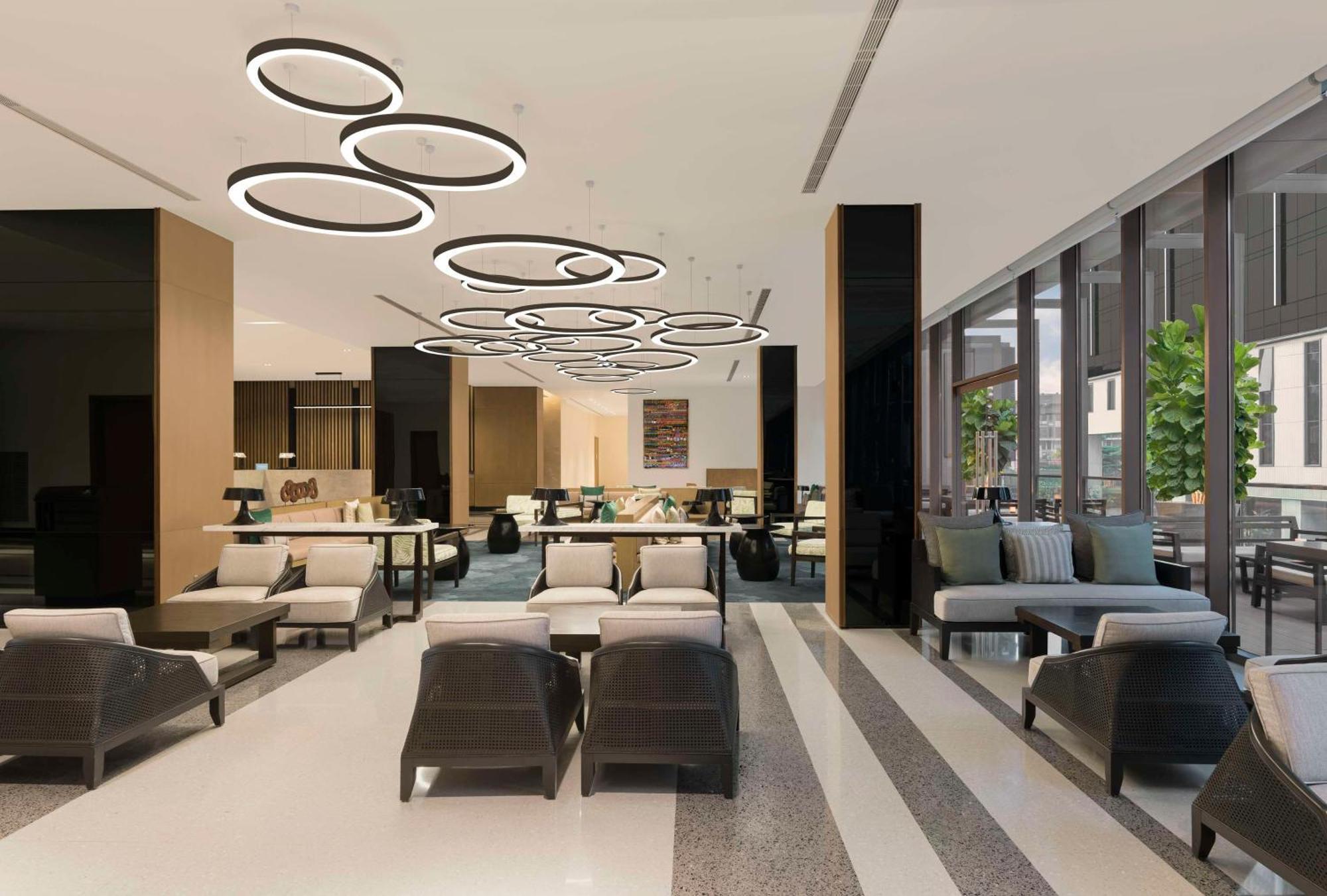 Hilton Garden Inn Bengaluru Embassy Manyata Business Park ภายนอก รูปภาพ